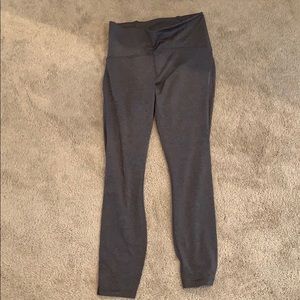 GREY LULULEMON LEGGINGS